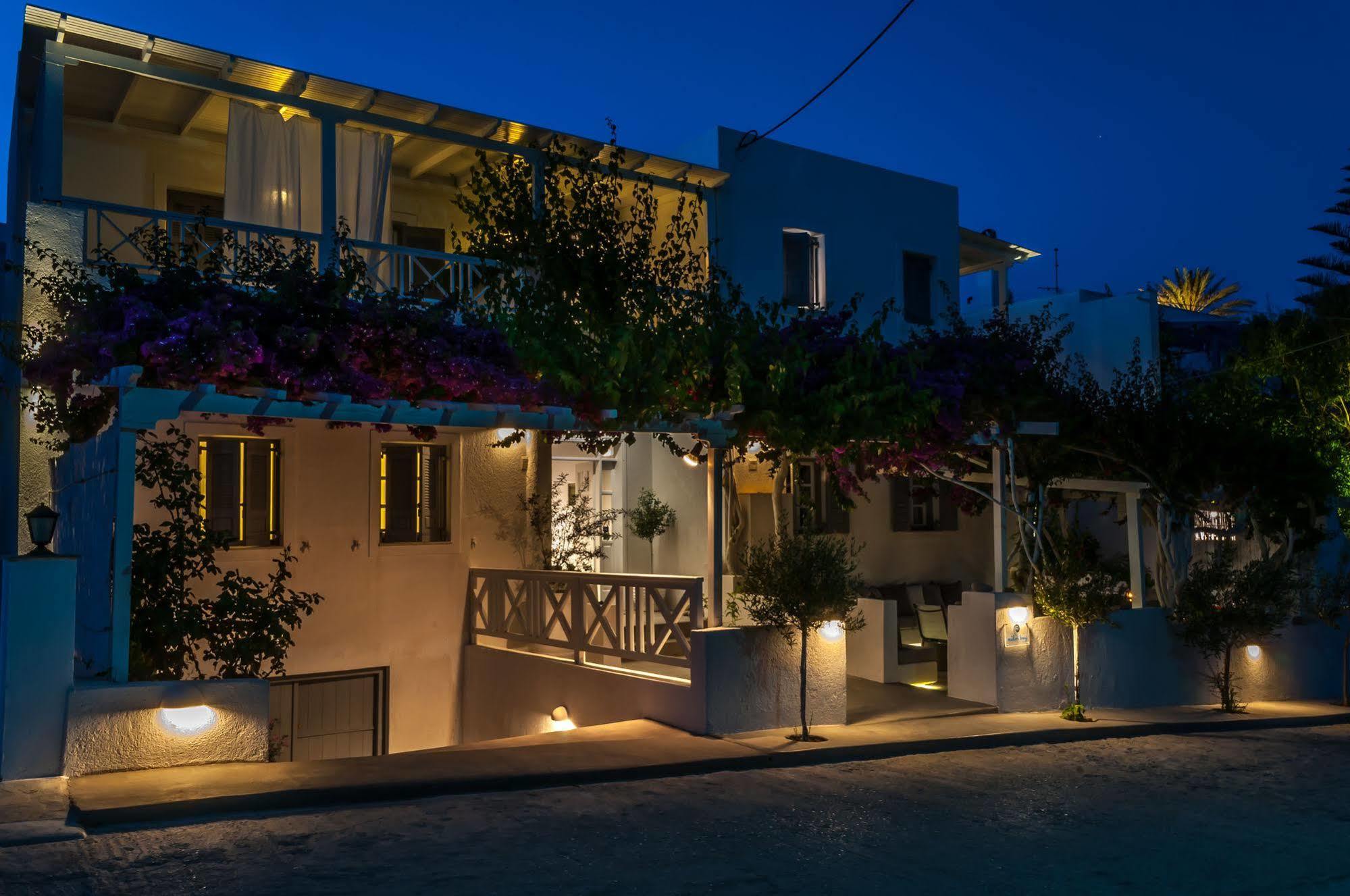 אדאמאס Milos Bay Suites מראה חיצוני תמונה